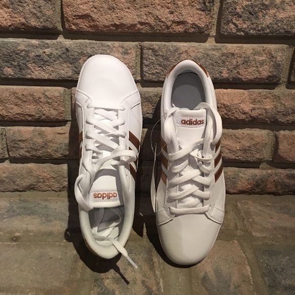 Adidas | Baseline K Rose Gold Sneakers NIB - Picture 2 of 8